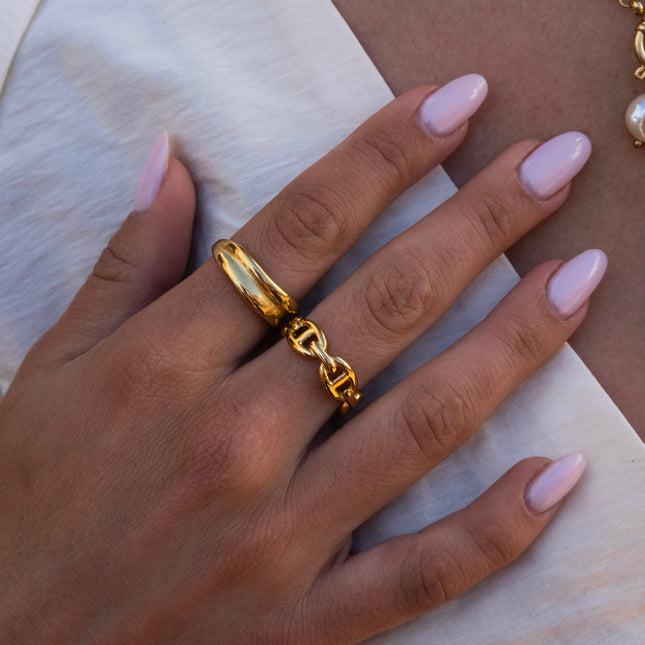 Poise Ring