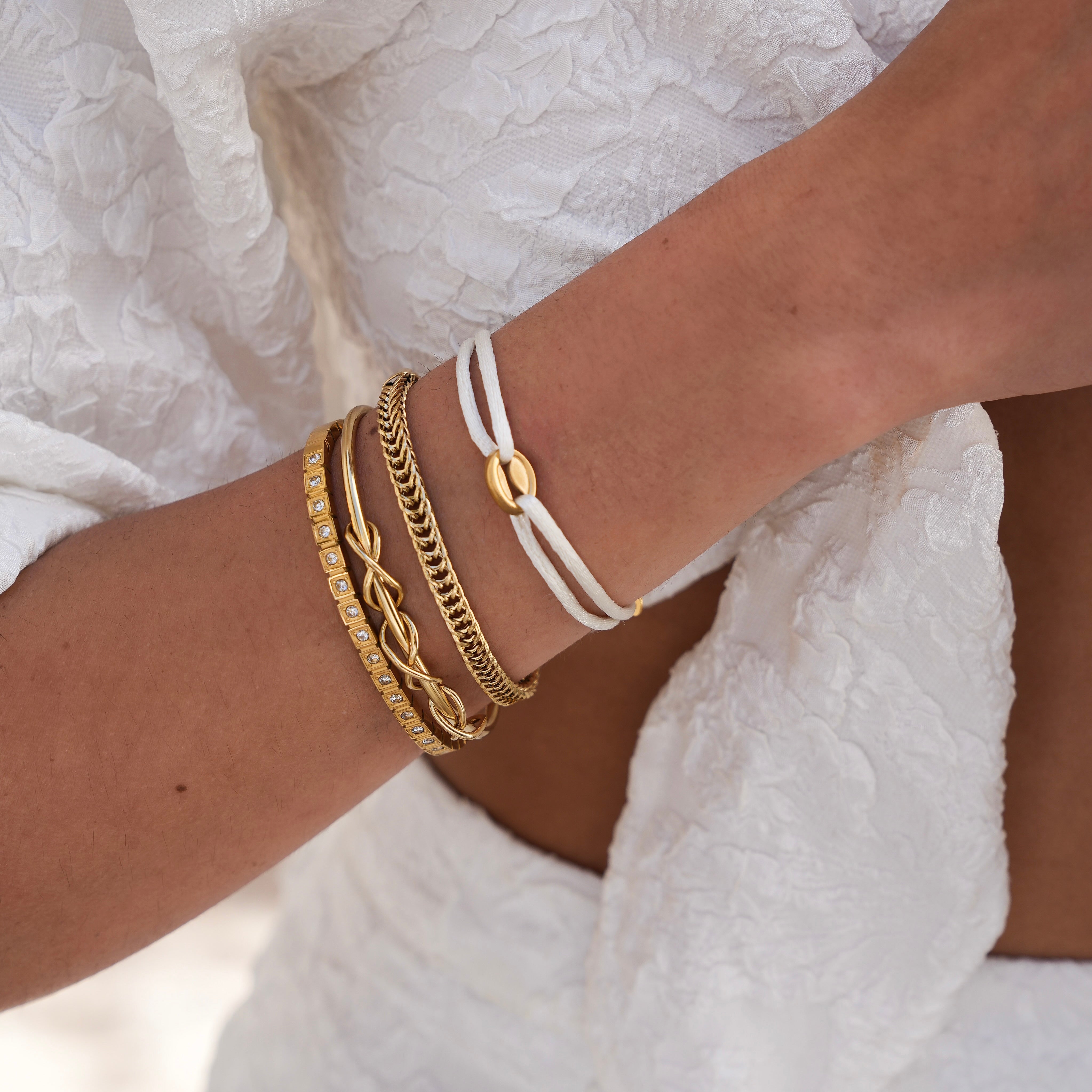 Shelly Bracelet