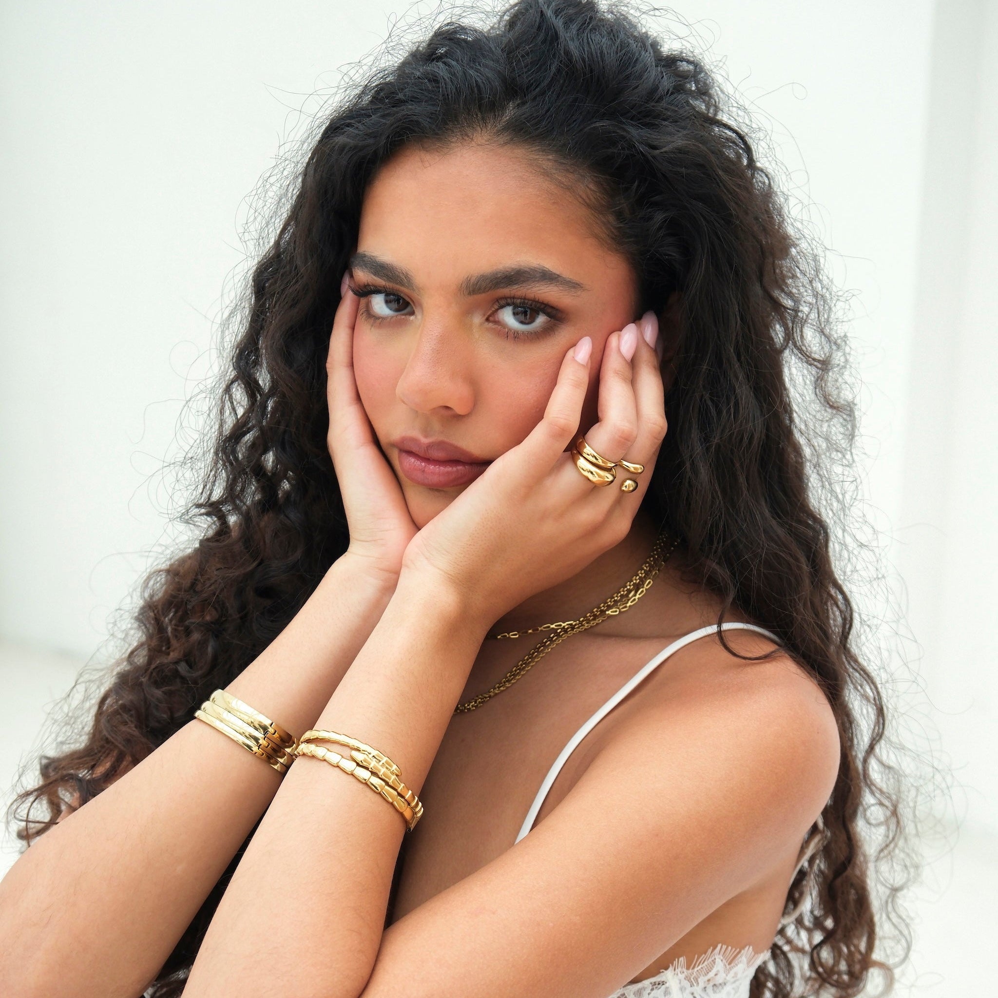 Veyra Bracelet