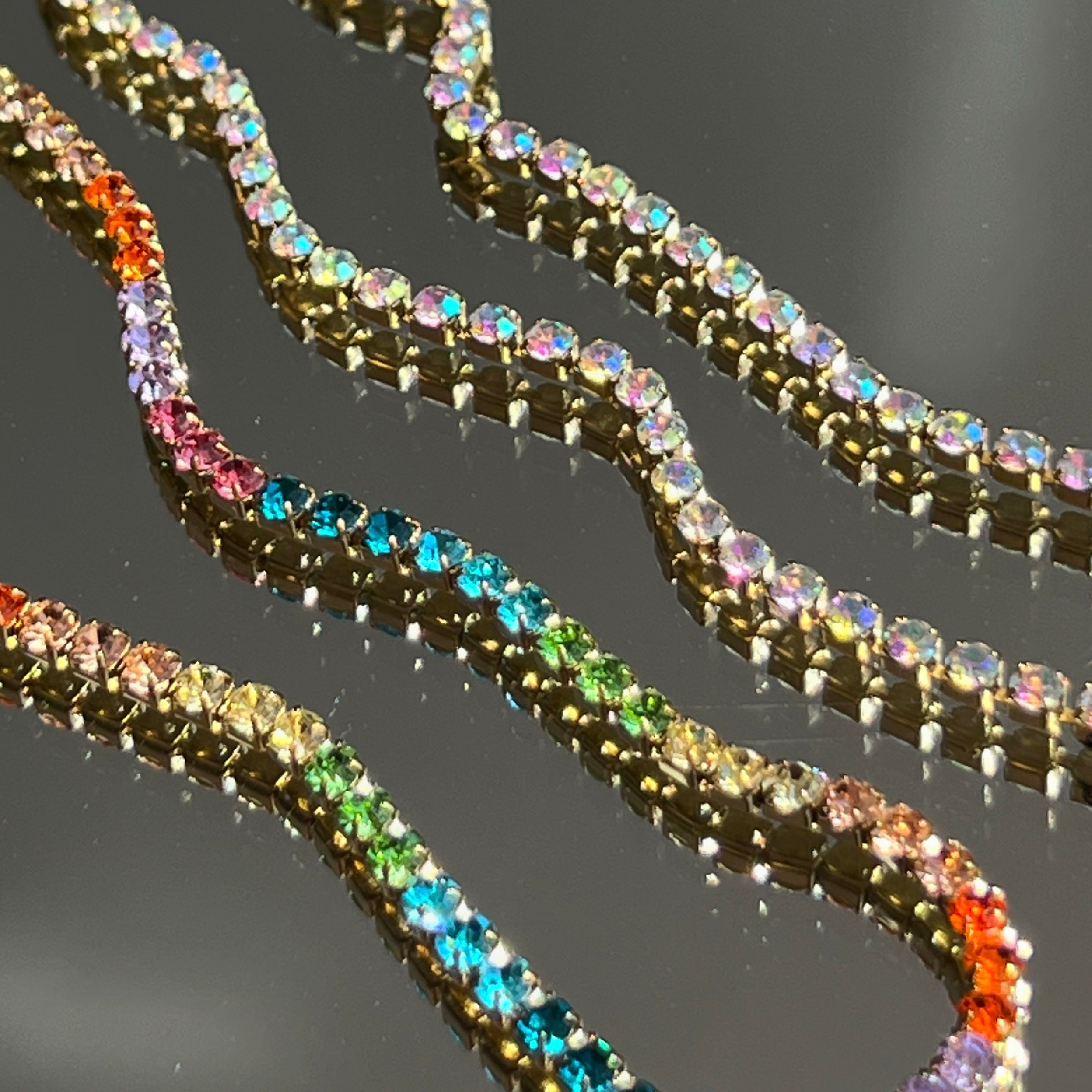 <tc>Rainbow Necklace</tc>